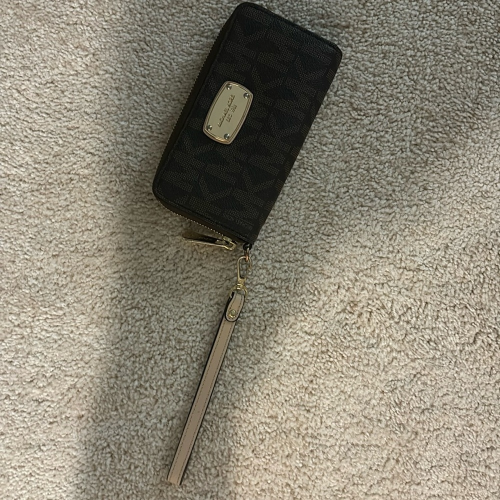 michael kors wallet